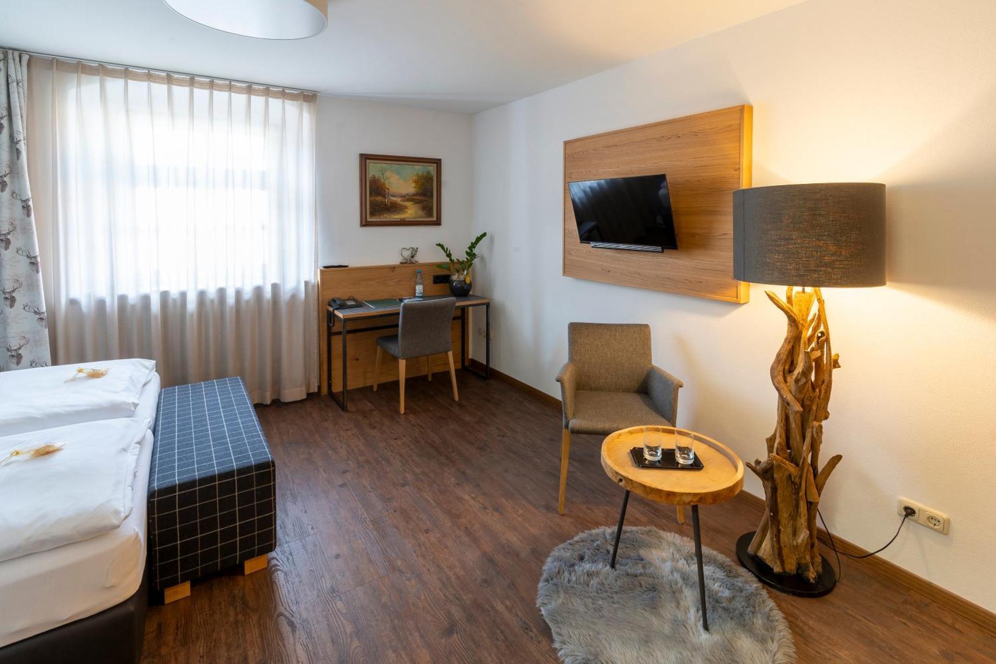 Hotel Zum Ehem. Koenigl. Bayr. Forsthaus Waldsassen Dış mekan fotoğraf